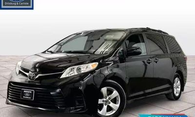 2018 Toyota Sienna LE