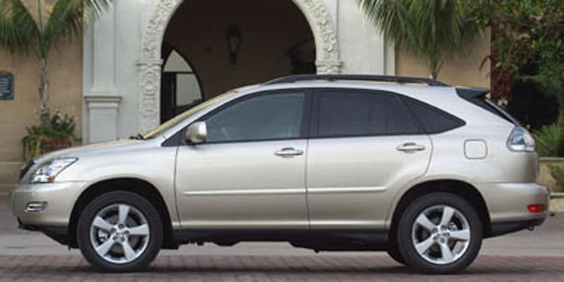 2005 Lexus RX — a typically priced live listing