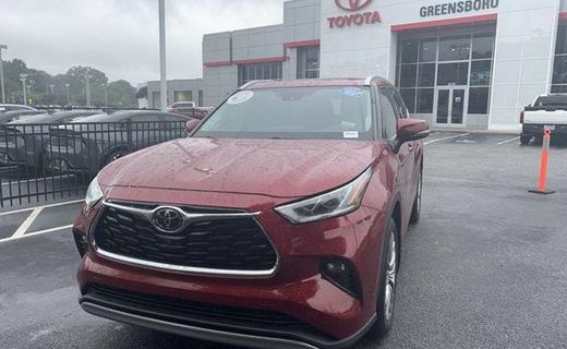 2022 Toyota Highlander Platinum