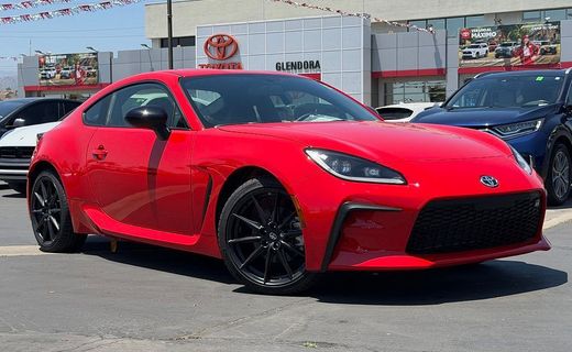 2025 Toyota GR86 Premium