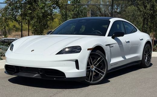 2026 Porsche Taycan