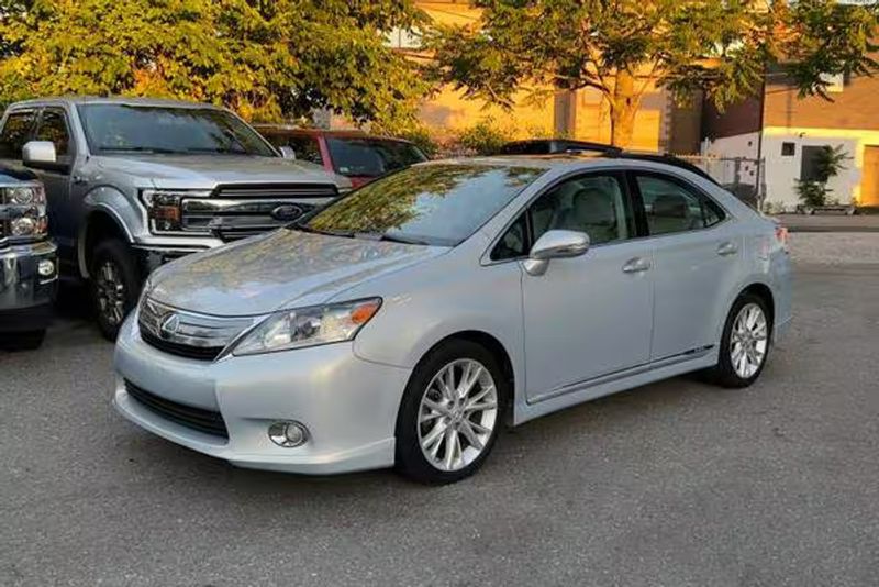 Representative 2010 Lexus HS photo