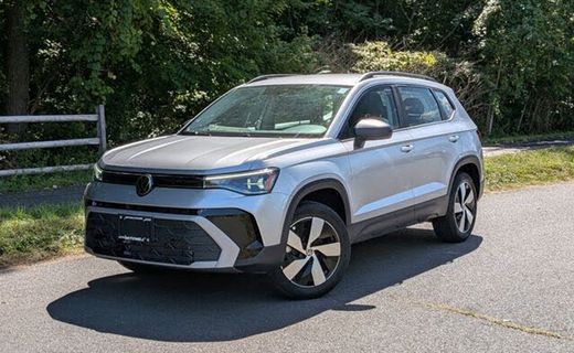 2025 Volkswagen Taos 4MOTION S