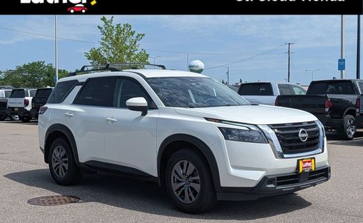 2023 Nissan Pathfinder SV