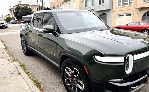 2023 Rivian R1T Adventure