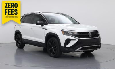 2023 Volkswagen Taos SE W Sunroof