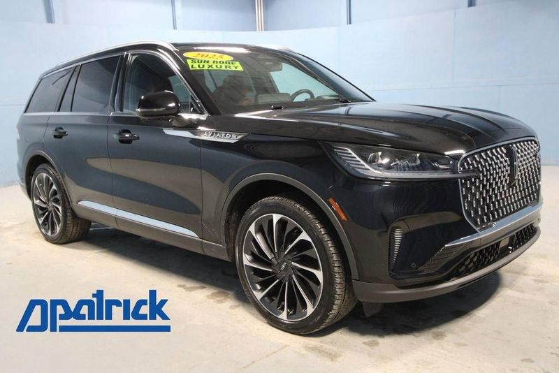 2025 Lincoln Aviator — a typically priced live listing