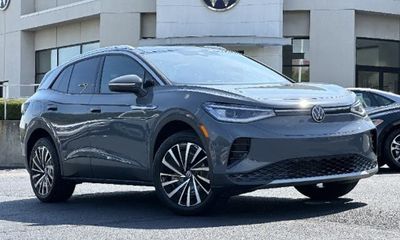 2023 Volkswagen ID 4 Pro S Plus