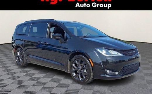 2020 Chrysler Pacifica Touring L Plus