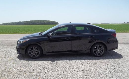 2021 Kia Forte GT Line