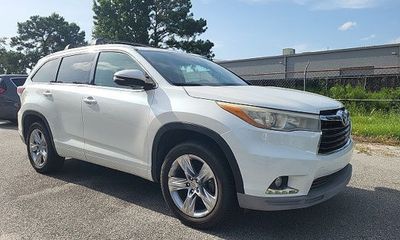 2015 Toyota Highlander Base