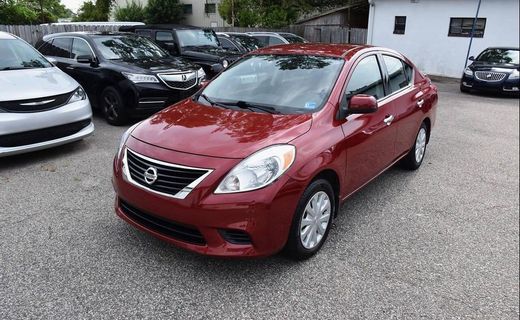 2014 Nissan Versa SV