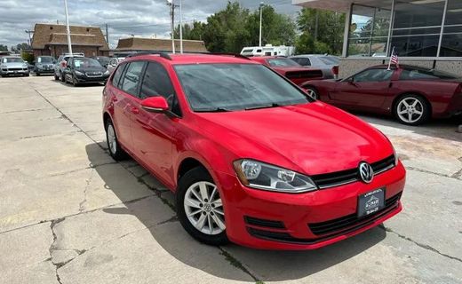 2015 Volkswagen Golf Sportwagen