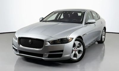 2018 Jaguar XE
