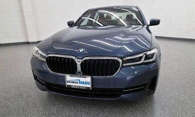 2023 BMW 530E Hybrid Plug