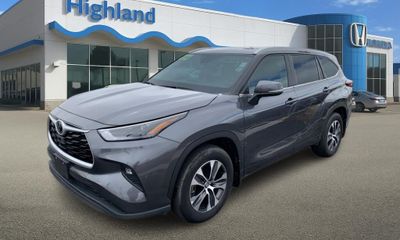 2025 Toyota Highlander LE XLE XSE