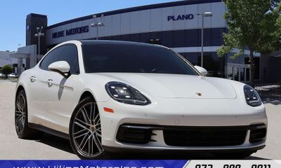2018 Porsche Panamera 4S