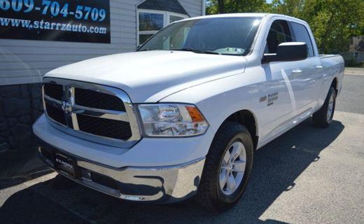 2020 Ram 1500 SLT