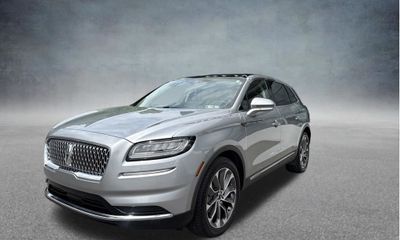 2021 Lincoln Nautilus Reserve
