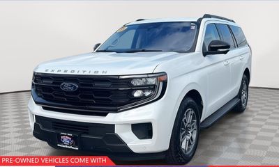 2025 Ford Expedition Active