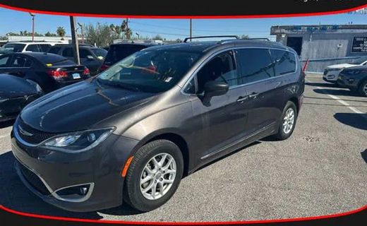 2020 Chrysler Pacifica Touring L