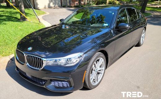 2017 BMW 740i
