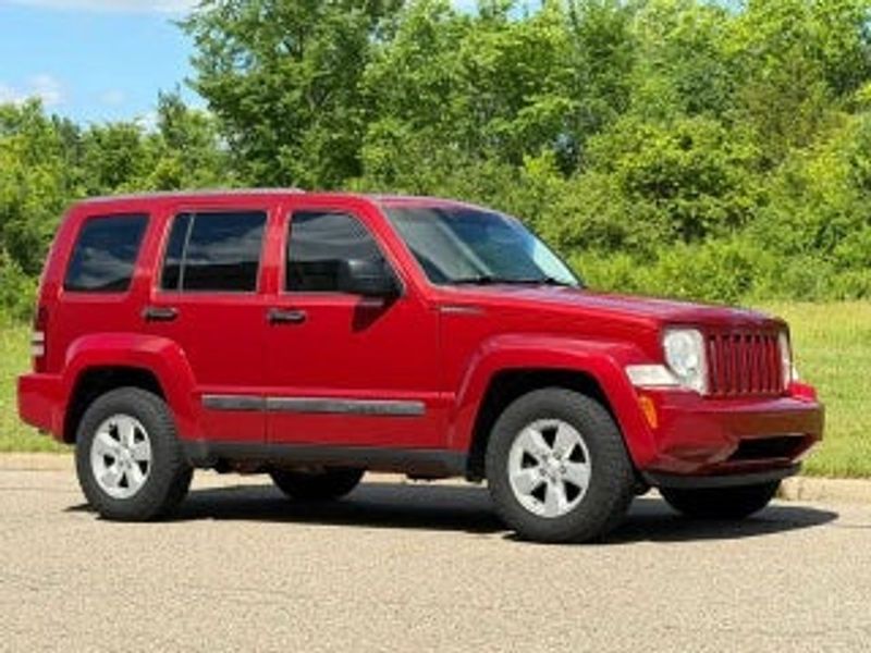2009 Jeep Liberty — a typically priced live listing