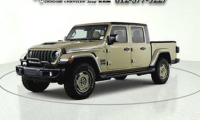 2026 Jeep Gladiator Sport