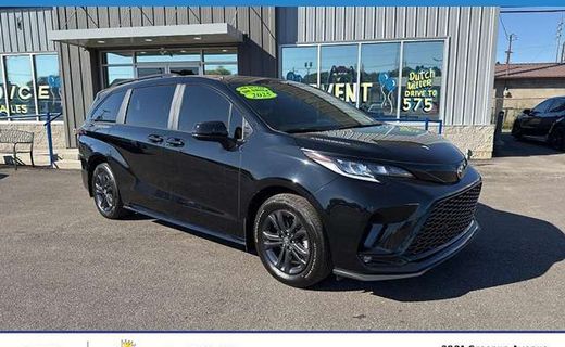 2025 Toyota Sienna XSE