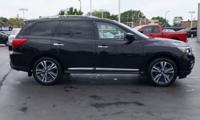 2019 Nissan Pathfinder SV