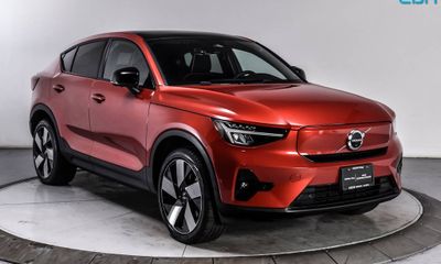 2023 Volvo C40 Plus Dark