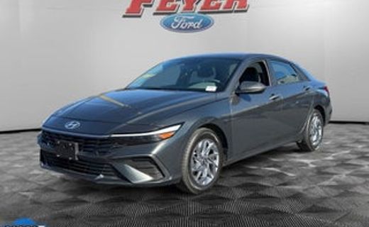 2024 Hyundai Elantra SE