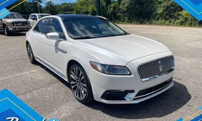 2019 Lincoln Continental Select