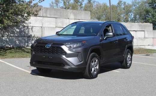 2020 Toyota RAV4 LE