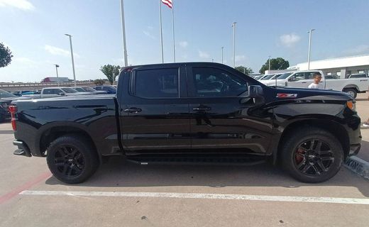 2024 Chevrolet Silverado RST