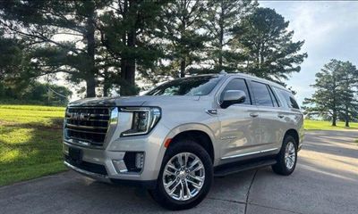2021 GMC Yukon SLT