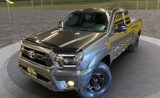 2013 Toyota Tacoma Delux