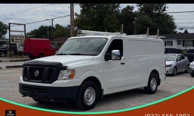 2016 Nissan NV 2500 S