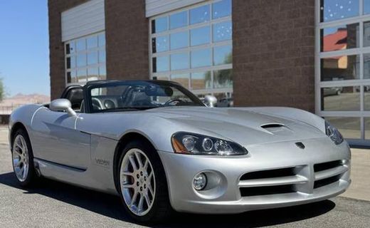 2003 Dodge Viper