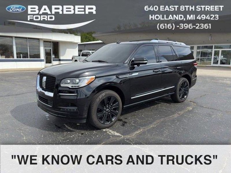 2024 Lincoln Navigator — a typically priced live listing