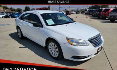 2013 Chrysler 200 LX