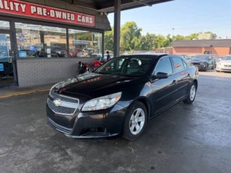 2013 Chevrolet Malibu — a typically priced live listing