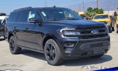 2025 Ford Expedition Platinum