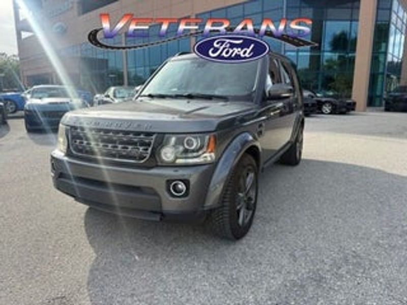 2014 Land Rover LR4 — a typically priced live listing