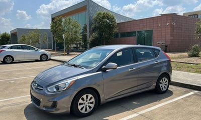 2016 Hyundai Accent GS GLS