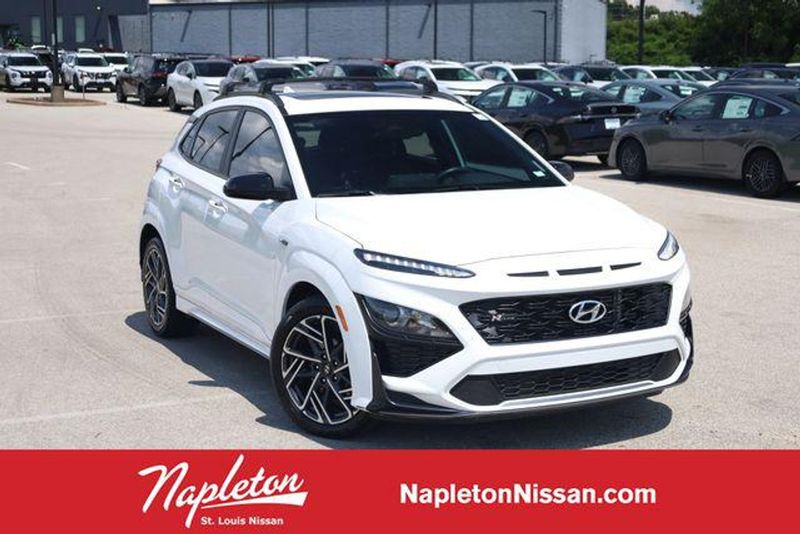 2023 Hyundai Kona — a typically priced live listing