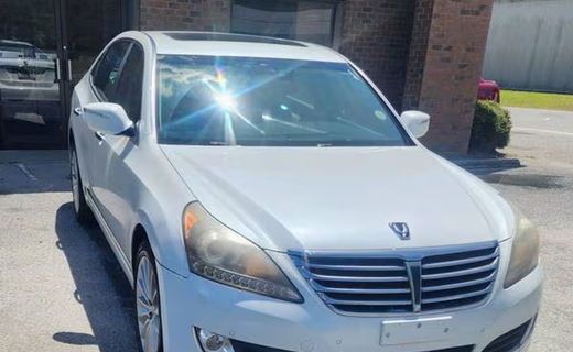 2014 Hyundai Equus GLS Middle Level