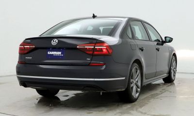 2018 Volkswagen Passat S R Line