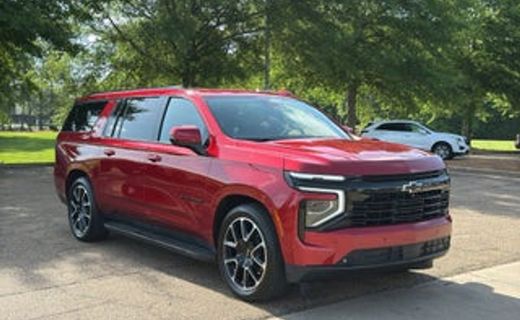 2025 Chevrolet Suburban RST