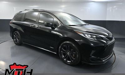 2021 Toyota Sienna LE